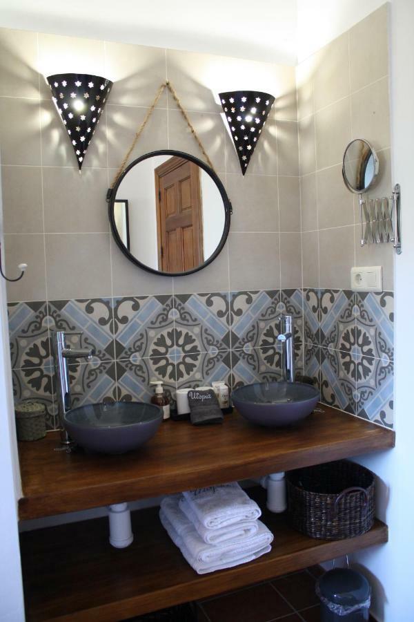 Boutique Bed & Breakfast Casa Utopia Alcaucin Luaran gambar