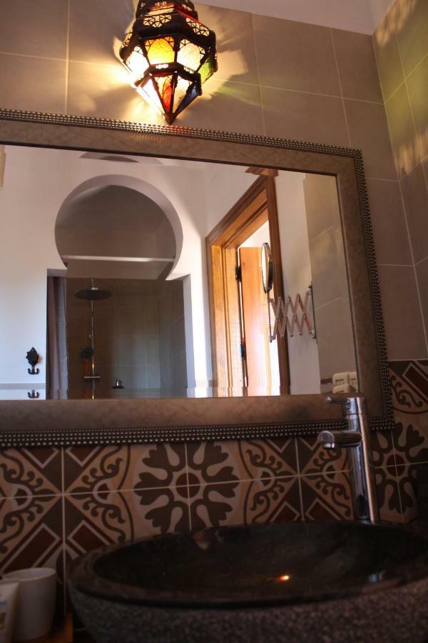 Boutique Bed & Breakfast Casa Utopia Alcaucin Luaran gambar