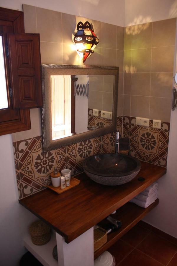 Boutique Bed & Breakfast Casa Utopia Alcaucin Luaran gambar